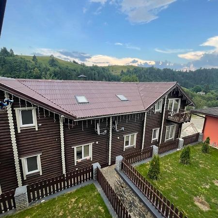 Appartamento Карпатська Криївка Yasinia Esterno foto