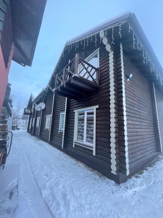 Appartamento Карпатська Криївка Yasinia Esterno foto